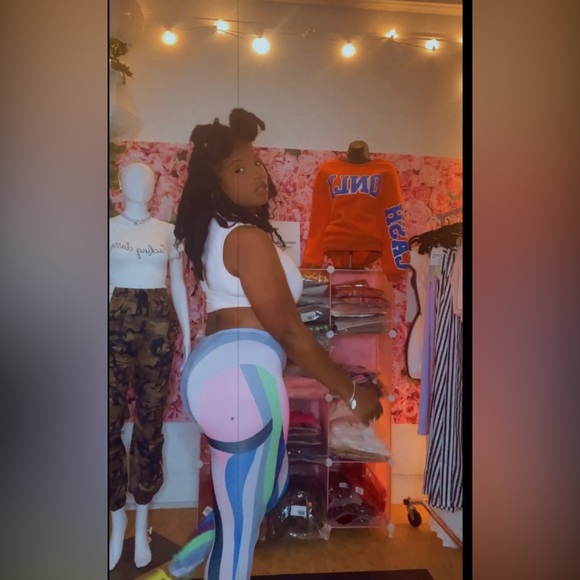 Spring Fling leggings - Picture 2 of 2